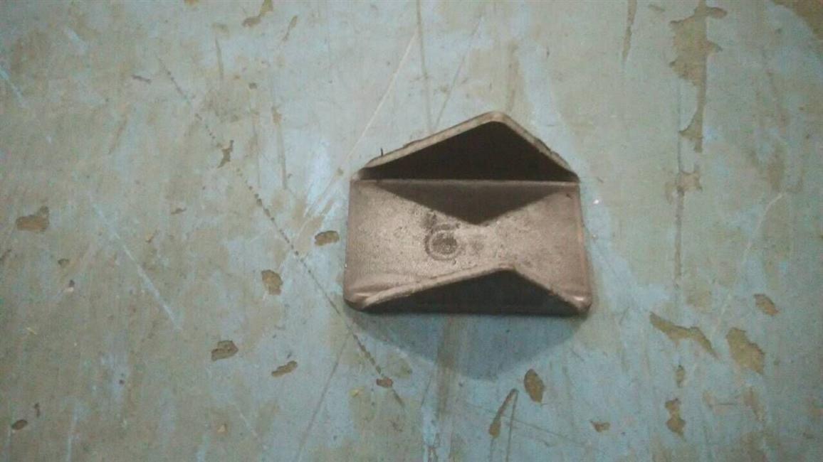 Bracket-chassis is connected to the body, corner-shaped, Q235A t=4.0, 86*50