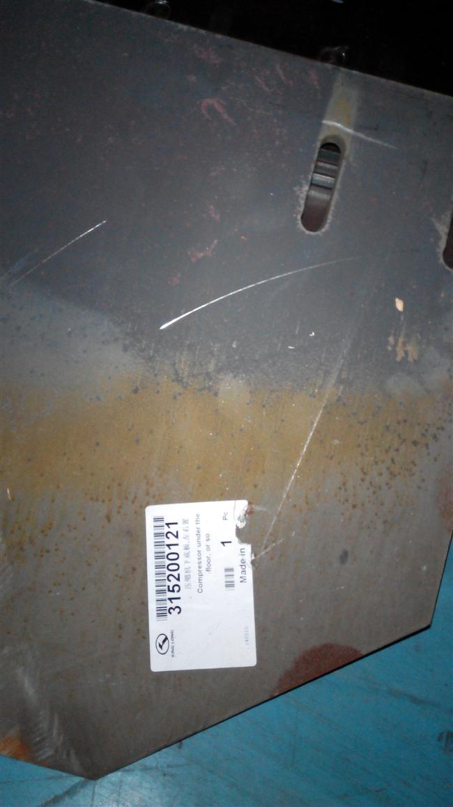 The bottom plate of the compressor is placed left and right, welding-1