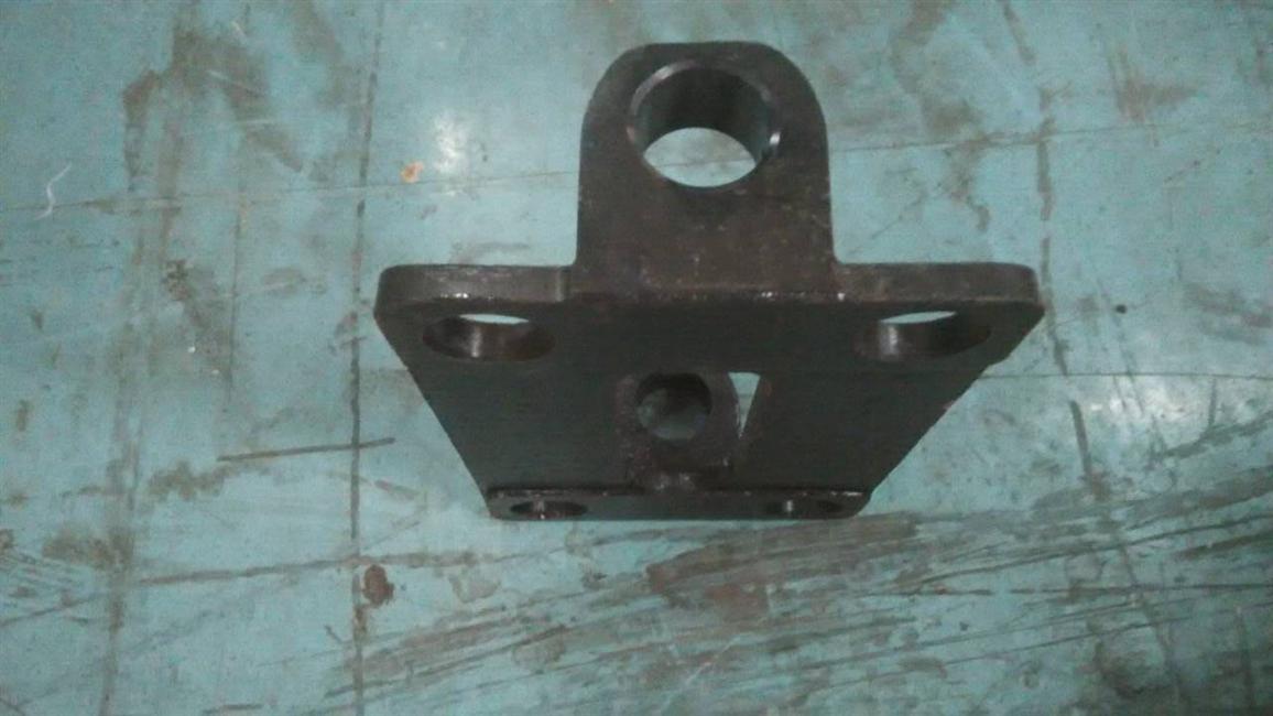 Compressor upper base plate support, left/right-2