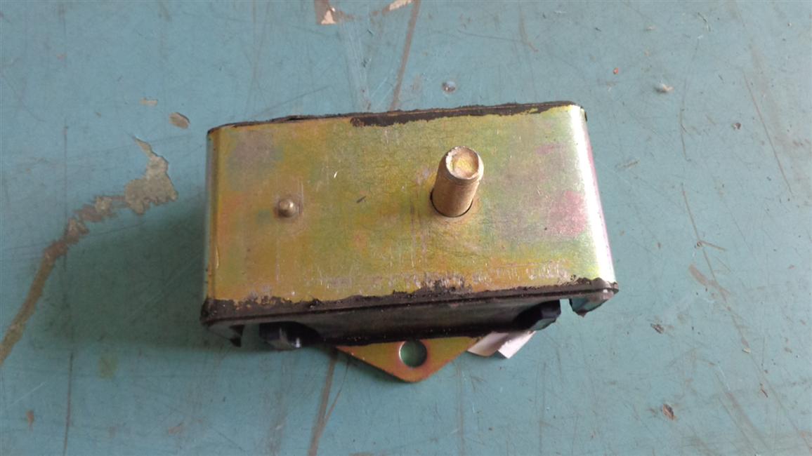 Paddle-front engine suspension, 6QA1-1002180/05-1