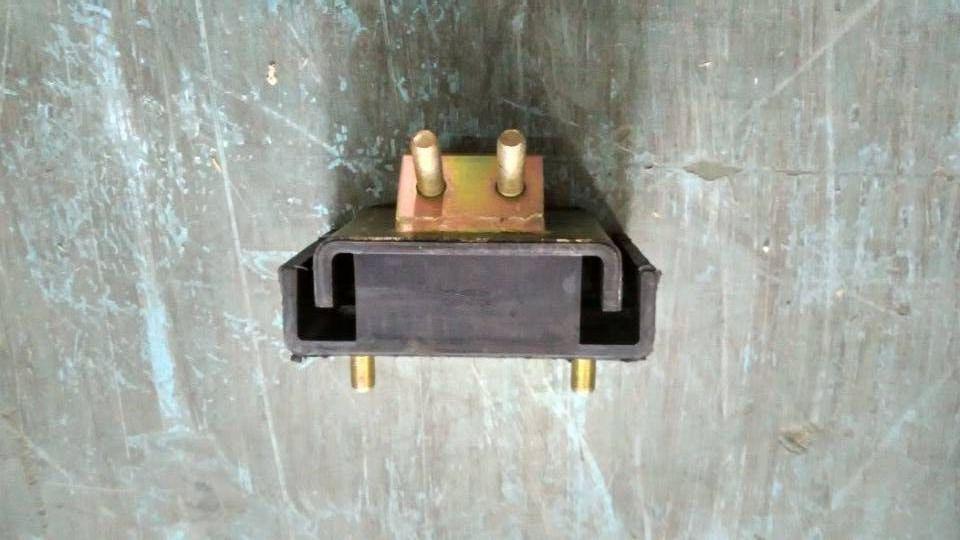 Задняя подвеска двигателя, 10ВБК-01040-1