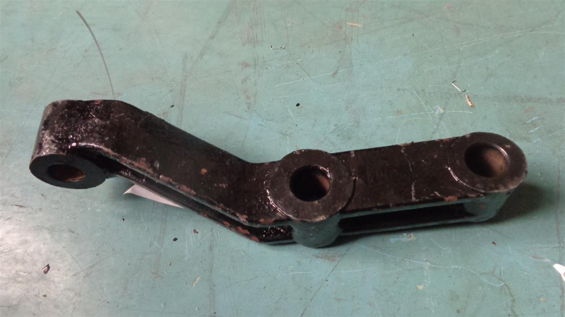 Lower bracket-right rear shock absorber, casting-1