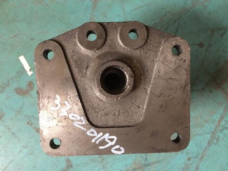 Rear bracket-rear leaf spring fixing, φ35-100, casting-1