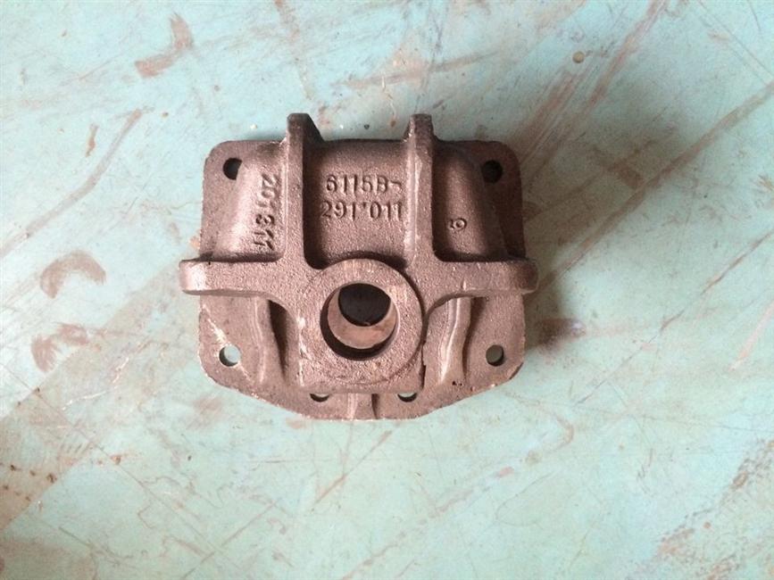 Rear bracket-rear leaf spring fixing, φ35-100, casting-2