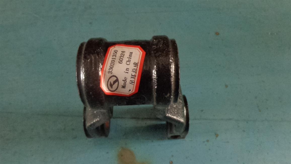 Ear assembly, rear, 110, 30, 75, castings