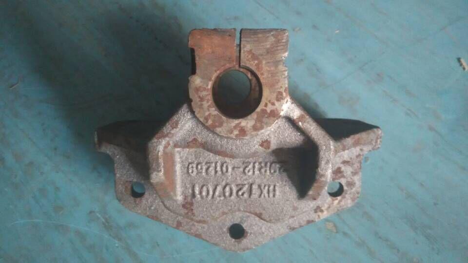 Rear bracket-front leaf spring fixing, φ30, 90, casting-2