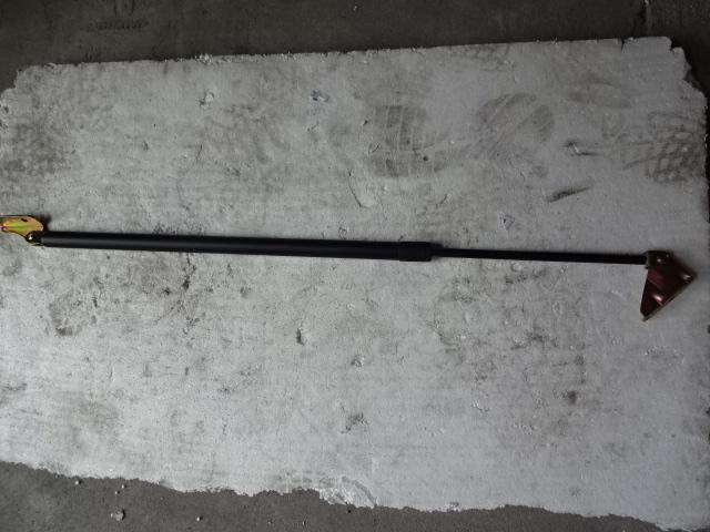 Left gas spring, high top