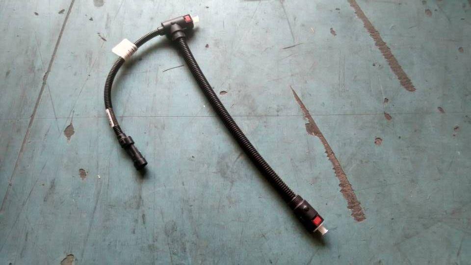 Urea liquid inlet tube assembly (heating), 400, 9.49-9.49, D6