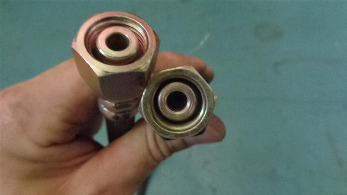 Clutch master pump hose, 1000-1