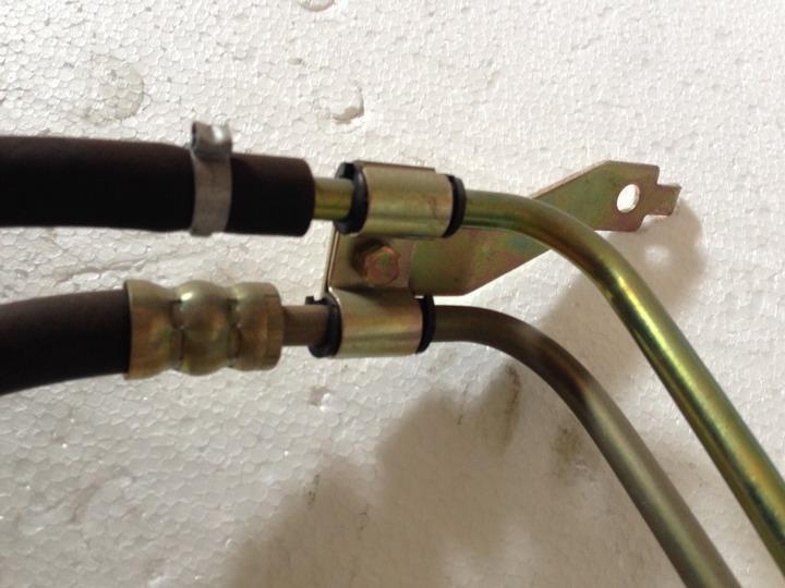 High and low pressure oil pipe, V20, left rudder