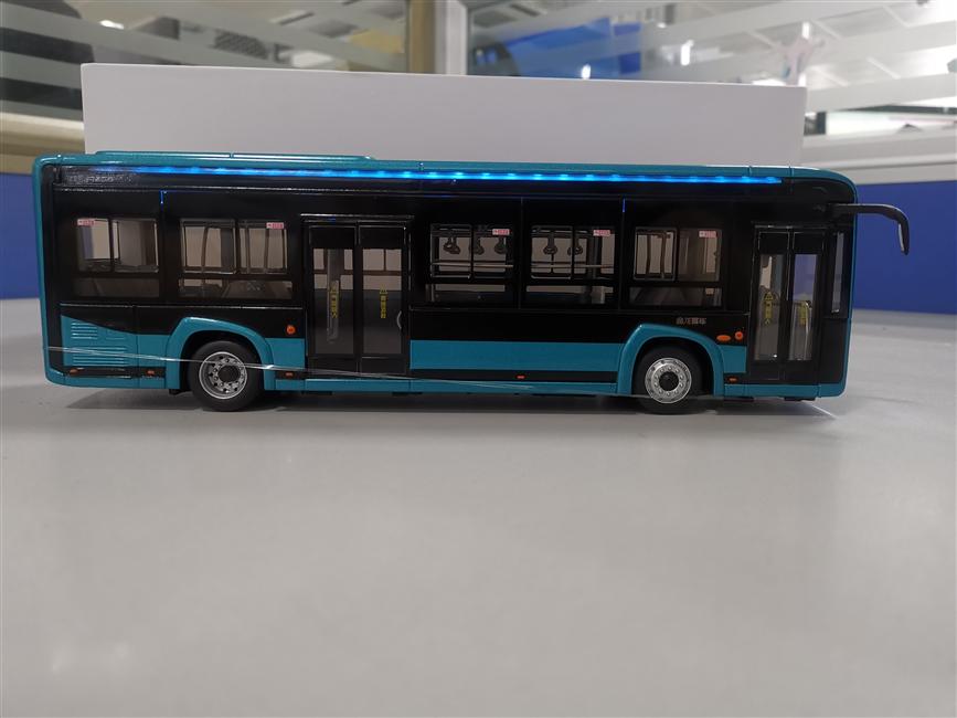 1:40 Модель легковых автомобилей пятого поколения " Smart City "-1