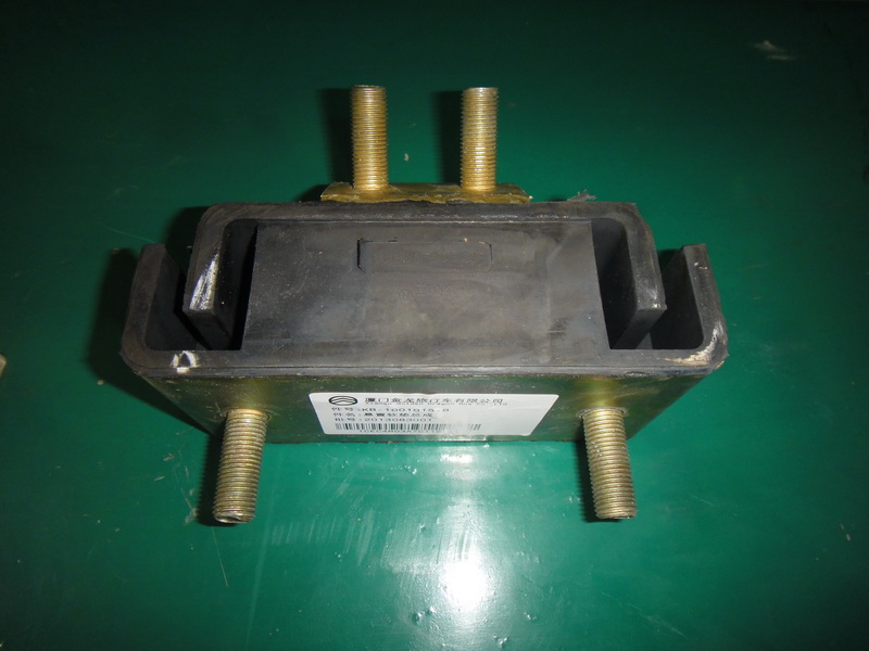 Paddle-rear engine suspension