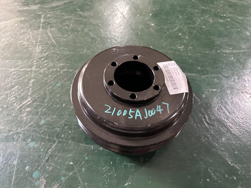 Pulley-crankshaft