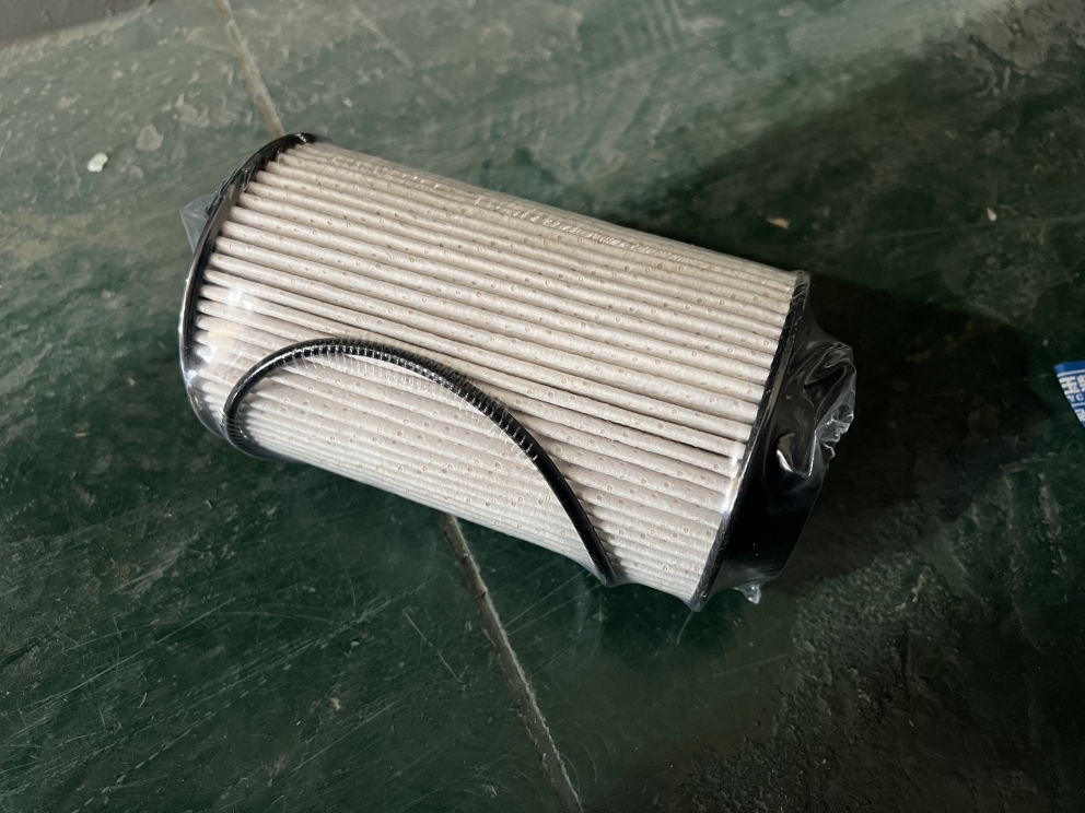 Filter element assembly 801000-1105140