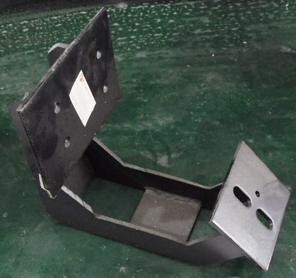 发动机右后悬置支架