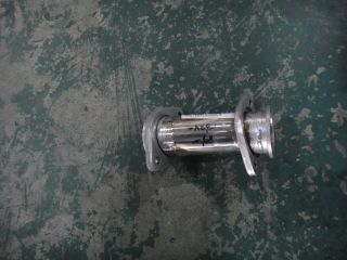 middle exhaust pipe