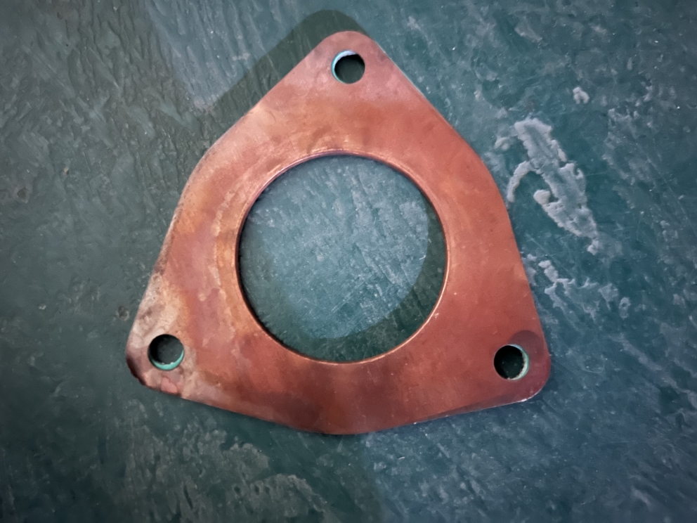 Joint d'échappement, triangle