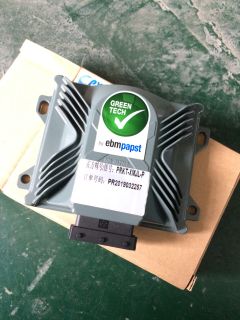 Ventilateur de refroidissement du contrôleur