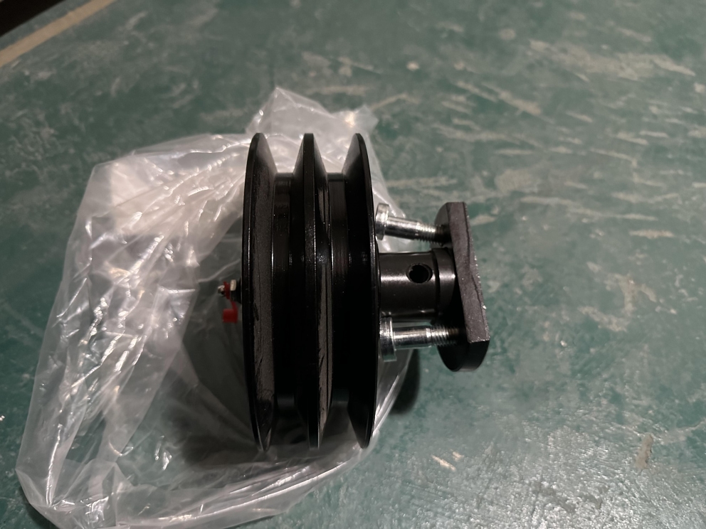 Fan clutch accessories, intermediate wheel assembly