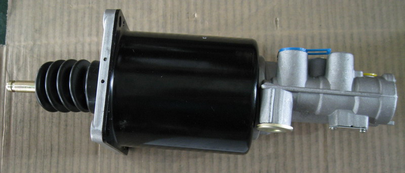 Clutch control booster