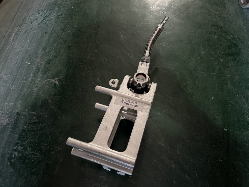 Transmission manipulator assembly, two flexible shafts