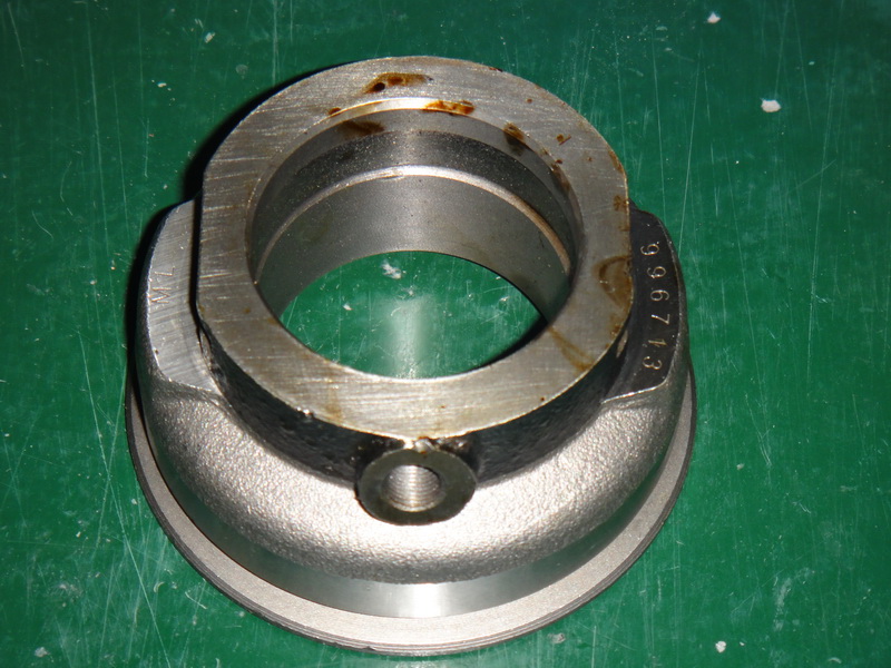 Clutch release bearing assembly
