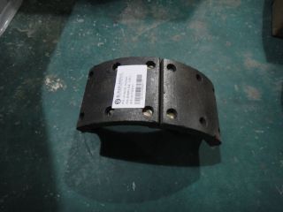 Brake shoe assembly (widening)