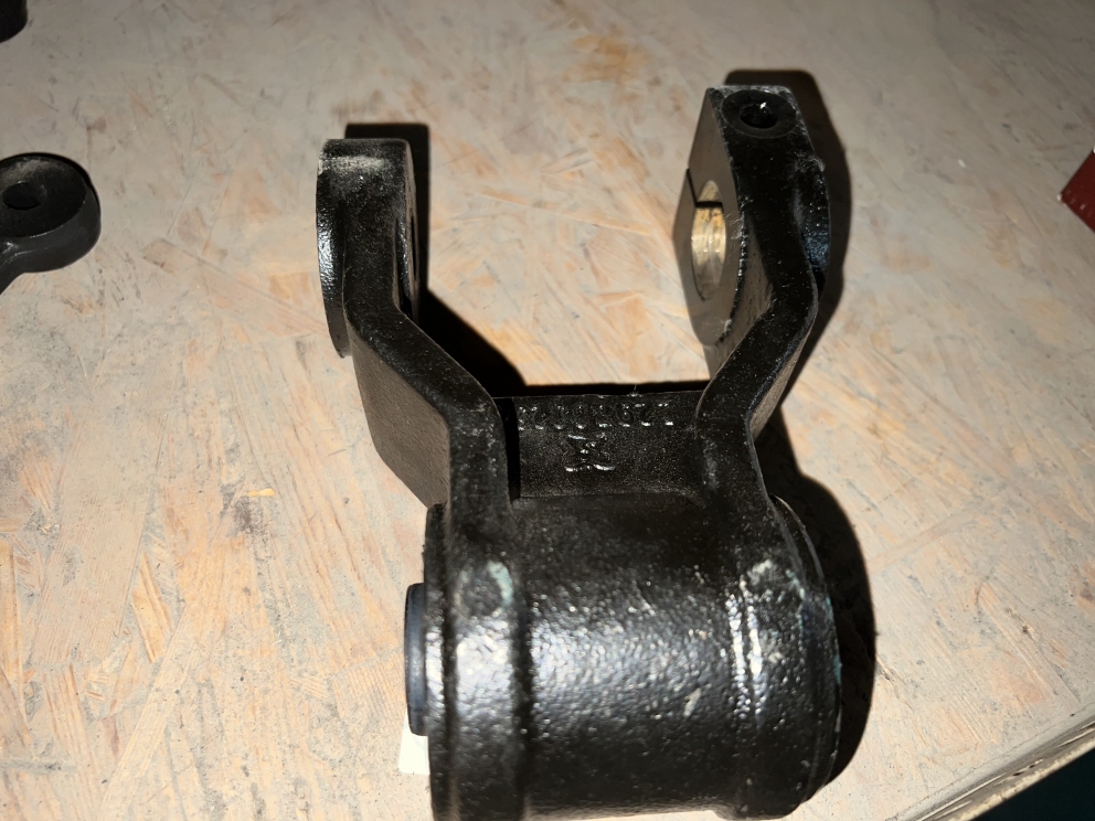 吊耳带衬套总成-后悬架