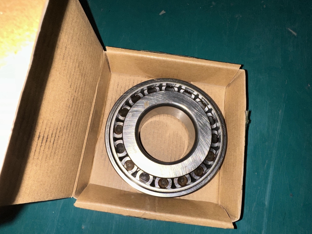 Front hub outer bearing