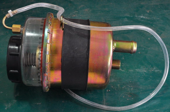 Steering oil tank