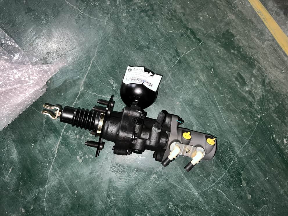 Pompe principale de frein