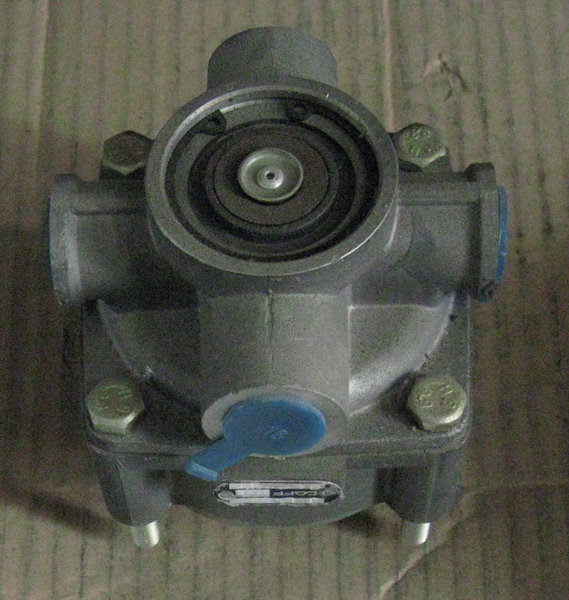 Relay valve