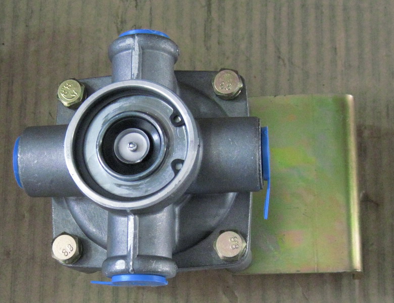 Релейный клапан