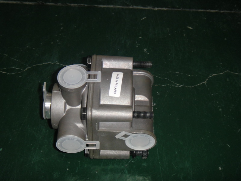 Relay valve