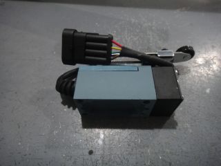 Выключатель, выключатель задней двери