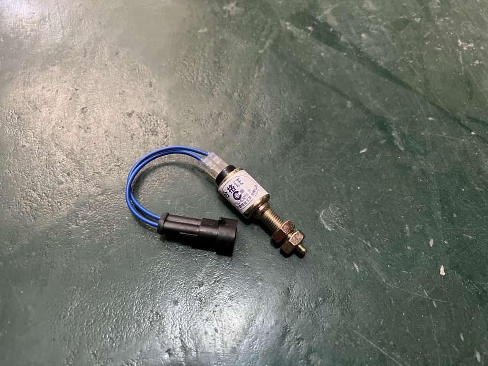 Stroke switch, clutch switch, normally closed