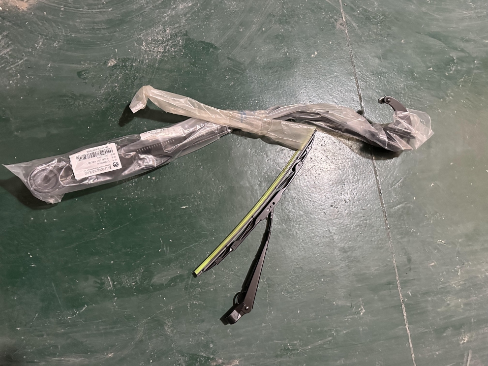 Bras d'essuie-glace (gauche) GBCDB- 700T-L