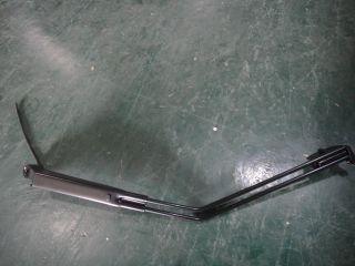 Wiper arm L
