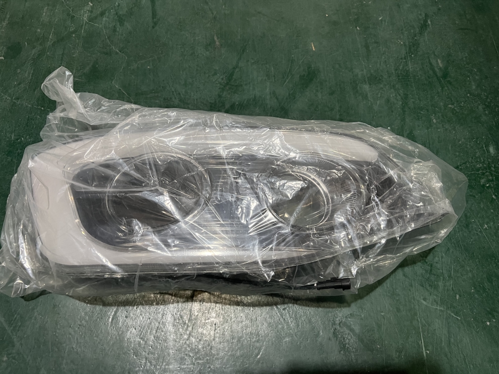 Left front combination light decorative panel