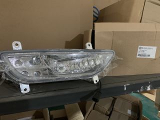 Front fog light, right