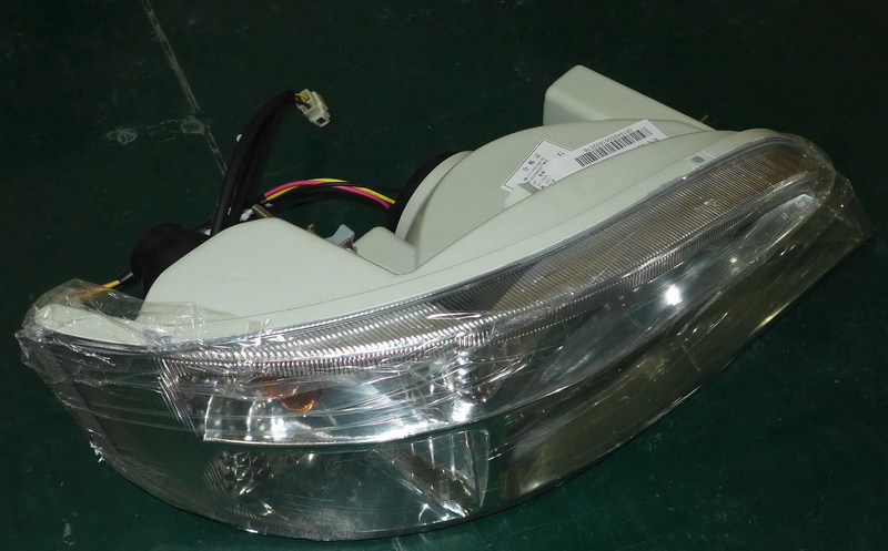 Phares combinés avant