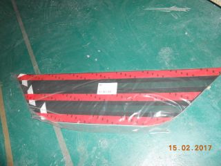 Decoration on the right