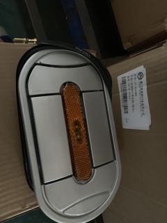 Luggage rack door lock