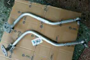 External swing door pull rod