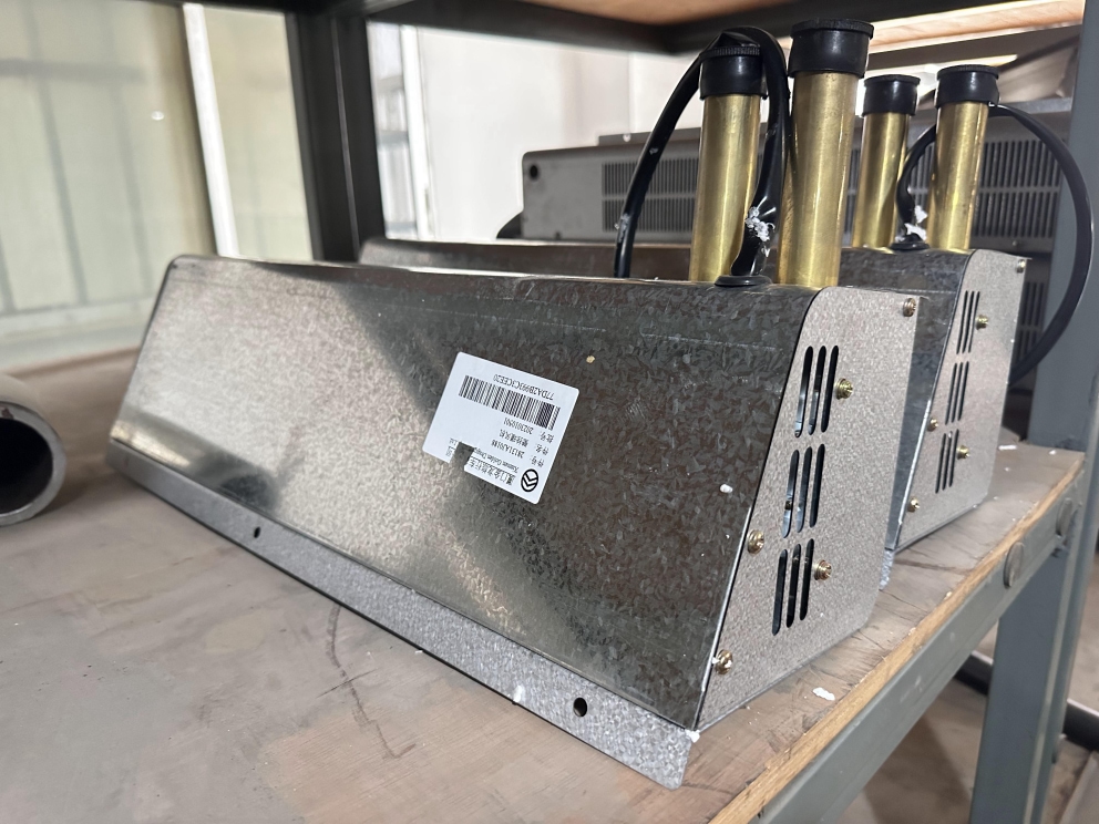 Wall-mounted air heater