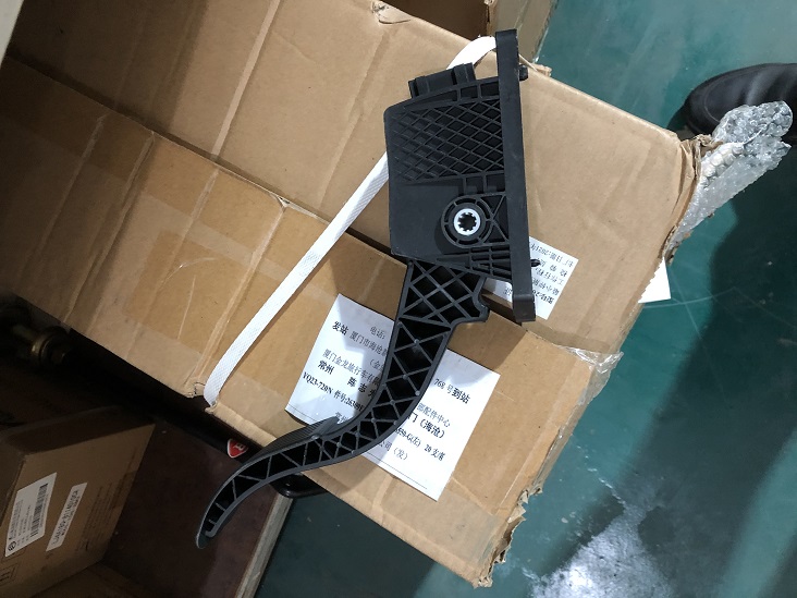 Pédale d'accélération R 25H11A003