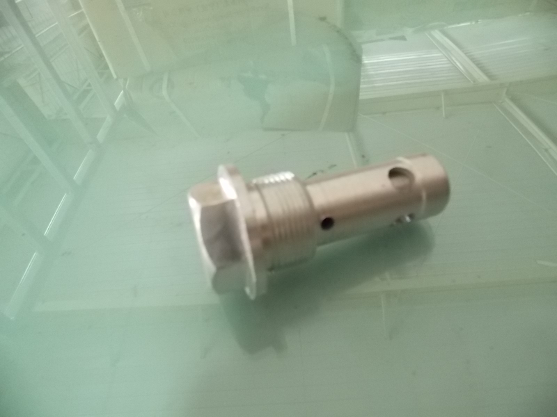 Предохранительный клапан; положение маслоохладителя-2