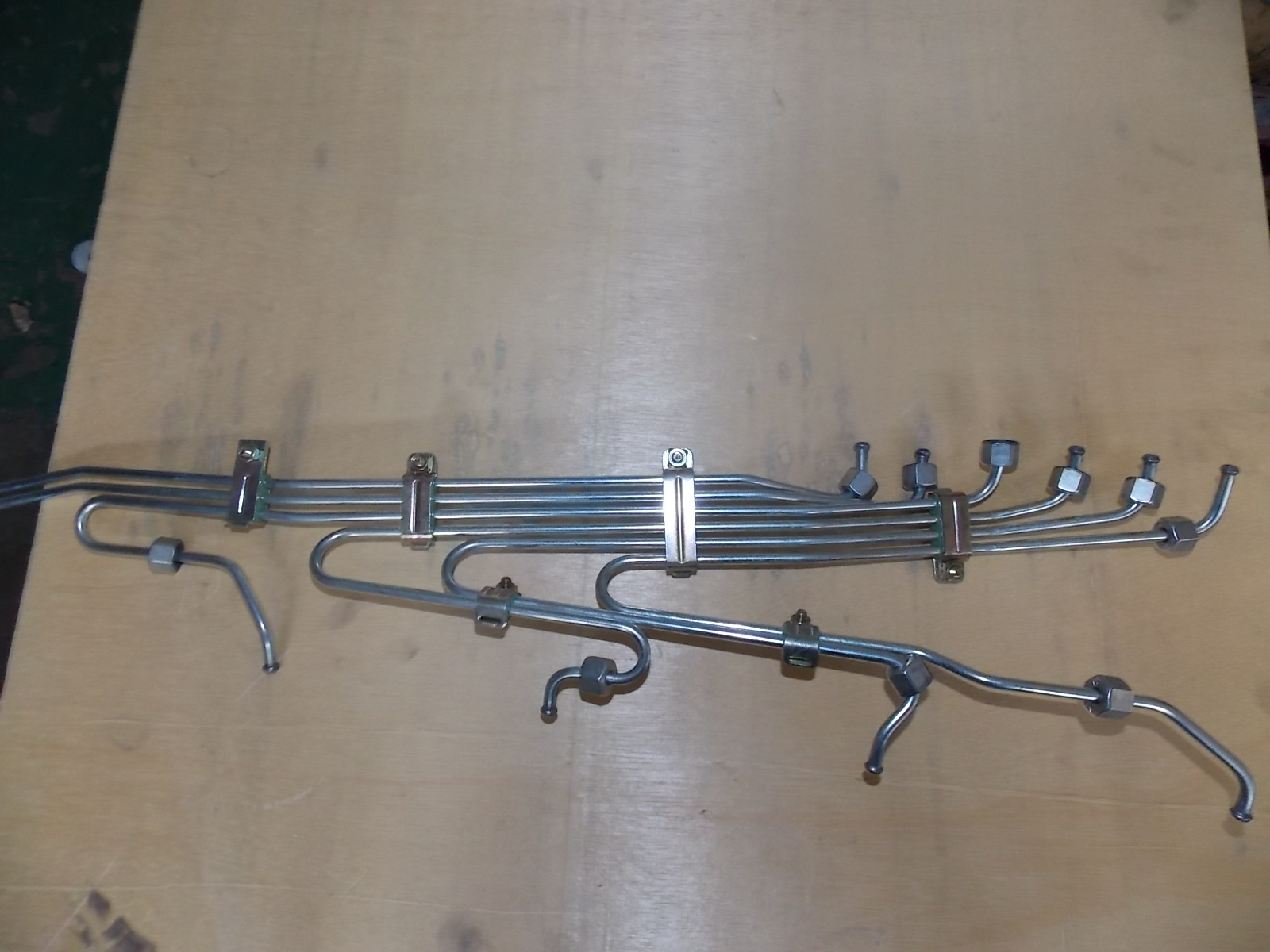 High pressure oil pipe-1