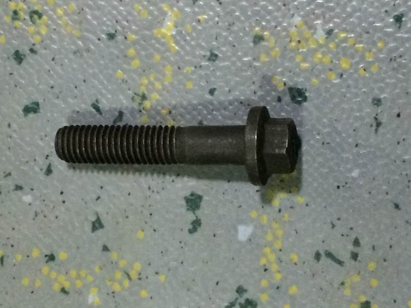 D Болт крепления крыльчатки вентилятора