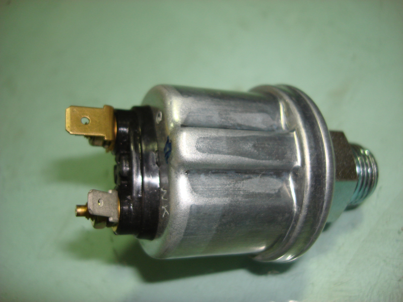 Oil pressure sensor